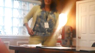 Slender milf India S ...
