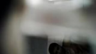 წითელ თმიან პატარა თ ...